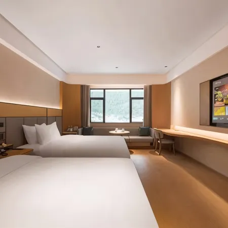Shilou Huanghe Business Hotel