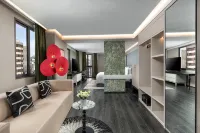 Jinglai Hotel · Bushe (Shanghai People's Square Nanjing West Road Subway Station)