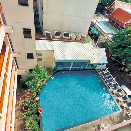 Mango Lagoon Place