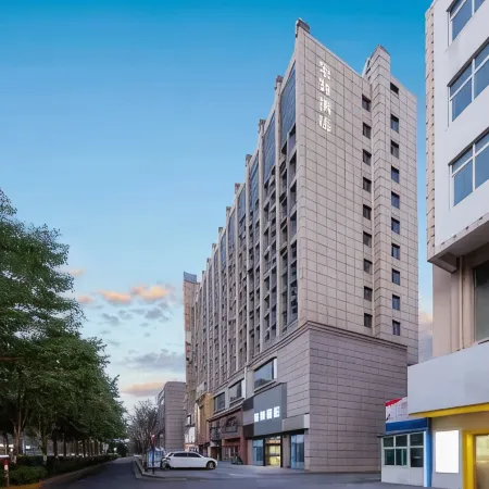 Songyi Hotel (Changxing People's Hospital)