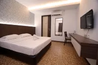 Pavilion Inn