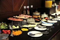 Hugo's Boutique Hotel - Adults Only - breakfast