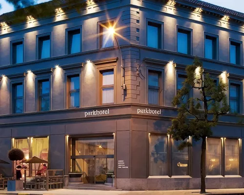 Parkhotel Kortrijk Отели рядом с достопримечательностью «Башни Броэль»