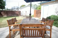 Historic, Family-Friendly Home in Downtown - Homestays
