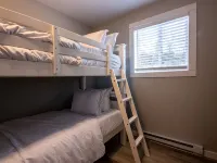 Modern 4 bedroom, 2 living room overlooking creek Hotels in Carleton County