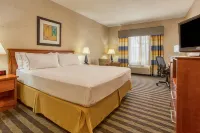 Holiday Inn Express & Suites MANTECA CITY CENTER by IHG