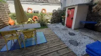 Pretty Fisherman's Cottage with Courtyard in Town Center - 200m from the Port