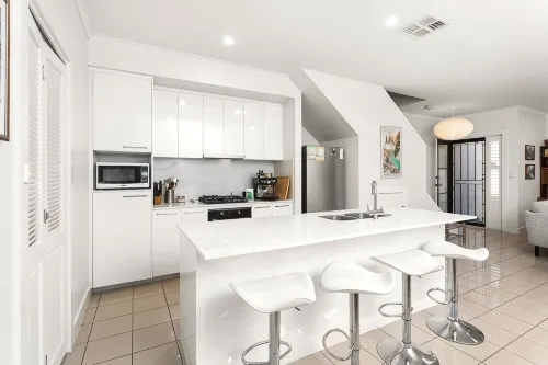 Executive Townhouse Near Heart of Adelaide City - Bungalow