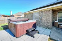 HotTub, GameRoom, 20Min to Dickies Arena, Firepit!!!!!!