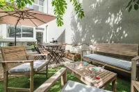 Urban loft with private garden - hyper center