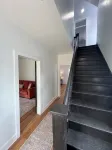 Modern Family Retreat Near Beach, Downtown. Private Backyard Indoor-Outdoor Deck