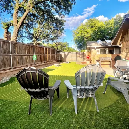 The 806 - 4 Bedrooms - 9 Beds - Putting Green
