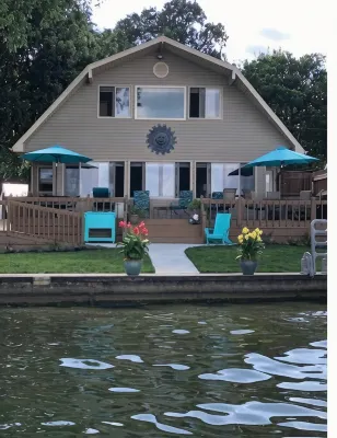 Popular Lakefront Home with Beautiful Views. - 4-Star
