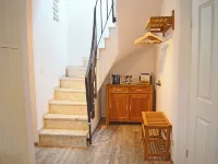 Fantastically situated vacation home for families & dogs, fenced, 200m to Lake Plau Hotels in Fünfseen