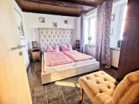 Modern apartment with WiFi in the old town (near the market square)