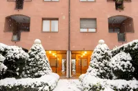 Elegante alloggio di grandi dimensioni (110 mq) in parco privato di 6000 mq - piscina
