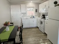 Apt. near Downtown - 2BR/1BA/3BE Hotéis em Dunean