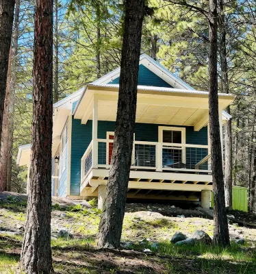 The Flathead at Elk Ridge Village cabin 201B with views of Flathead Lake