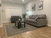 Luxurious 3 BR Villa with free parking - King Bed - บังกะโล