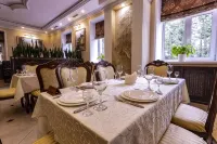 Golden Plaza Hotel