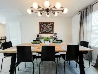 Family Home San Antonio Hangar Hotels near Acme Park