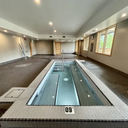New building of 4 bedroom  in the Spring Creek Canmore near Banff