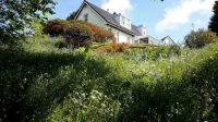Fabulous Rural Farm Holiday Cottage near Drymen, Loch Lomond. Hotels in 