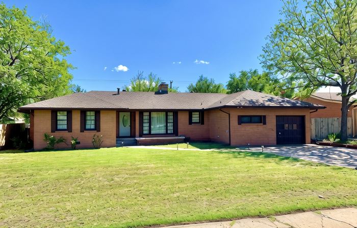 The Cozy Buffalo near Palo Duro Canyon & WTAMU