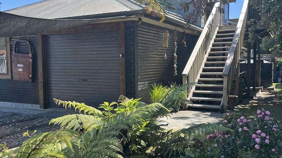 Cosy, comfortable Loft with free wi-fi set in a great location of the West Coast