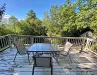 Come in & cozy up in beautiful lodge in Waterville Valley.