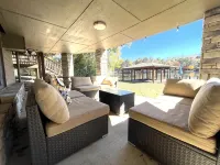 Cozy Lake Front Home with Private Boat Launch/Dock - Balkoner