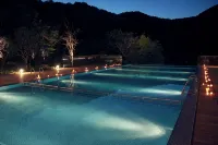 Olive Bay Hotel - piscina