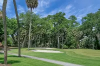 Renovated Edisto Beach Pets OK Mini Golf Pools Golf Cart Pickleball w/Amenities