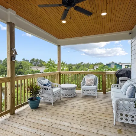 A Little Piece of Heaven-Waterfront-Views-Firepit-Family Friendly