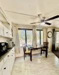 Cozy Cabin on 2 acres with mountain view river access, 5 min to Lava Hot Springs