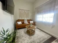 💎Hidden Gem- 5 miles from Siesta Key Beach!Prime location in Sarasota! - Condos