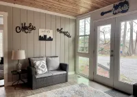 Cozy Cottage Wooded Retreat