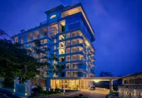 Art Deco Apartemen Edelweis 2Br Jacuzzi by Gps - 3-Star