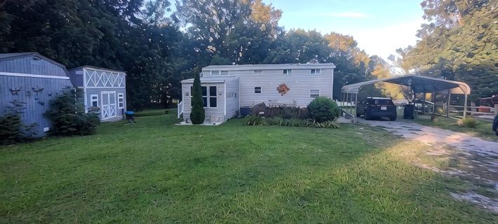 Direct Waterfront Property!!  End of Summer Discount! Check it Out! Hotels in Trigg County