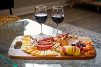 Soulard Gem-Cozy APT- Walk to Downtown STL! WIFI - Condos