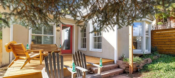 Charming Home in Prime Downtown Location. Hotels in Boulder