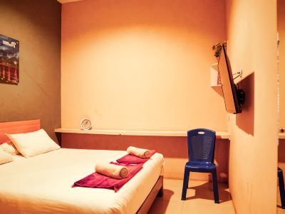 Audah Syariah Residence Mitra RedDoorz
