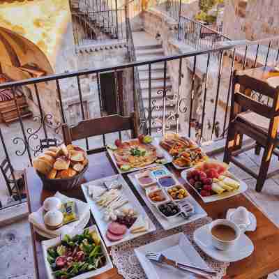 Charming Cave Hotel Dining/Meeting Rooms