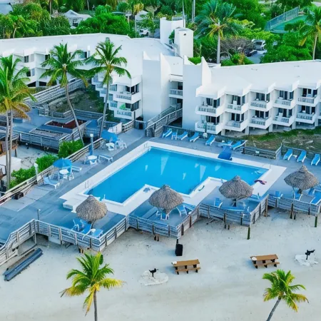 Caloosa Cove Resort by CoolVacay