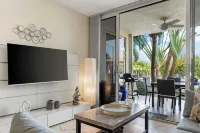 Quiet and Cozy Eagle Beach Area w/King Bed - 3-Star