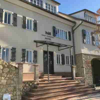 Höll am Main Hotel Exterior