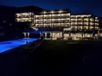 Molaris Lodge - Pools