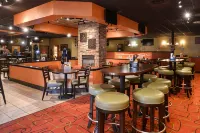 Ramada Plaza by Wyndham Sheridan Hotel & Convention Center - bar