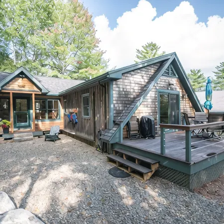 Lovely lakeside setting on beautiful Alamoosook Lake.