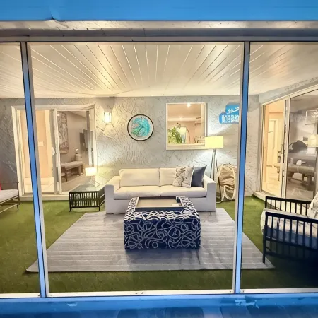 Luxury Escape w/ Heated & Cooled Pool/Spa